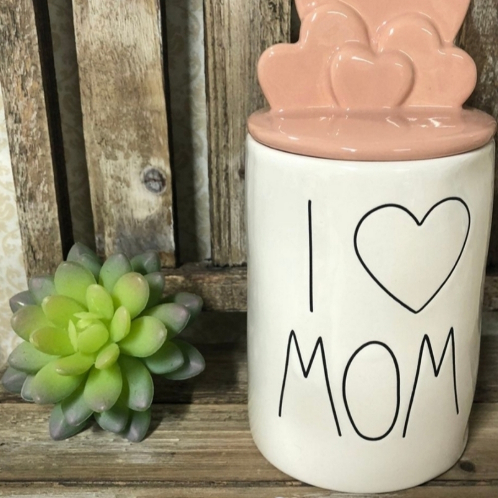 Rae Dunn I ❤ Mom